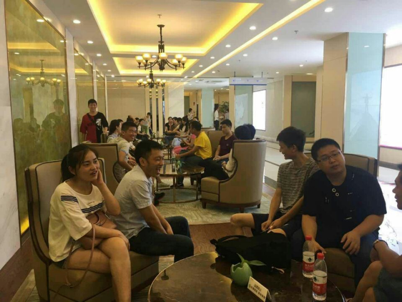 關(guān)注員工健康，7月15日公司完成了一年一度的體檢